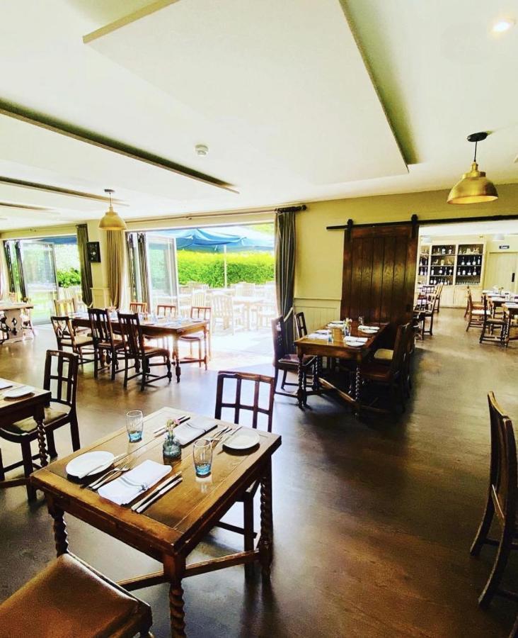 The Bottle & Glass Inn Harpsden 외부 사진